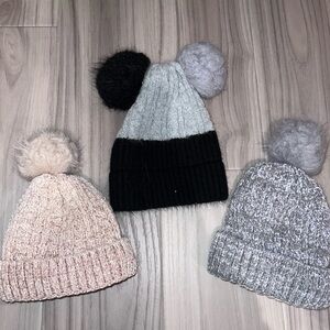Set of three beanies